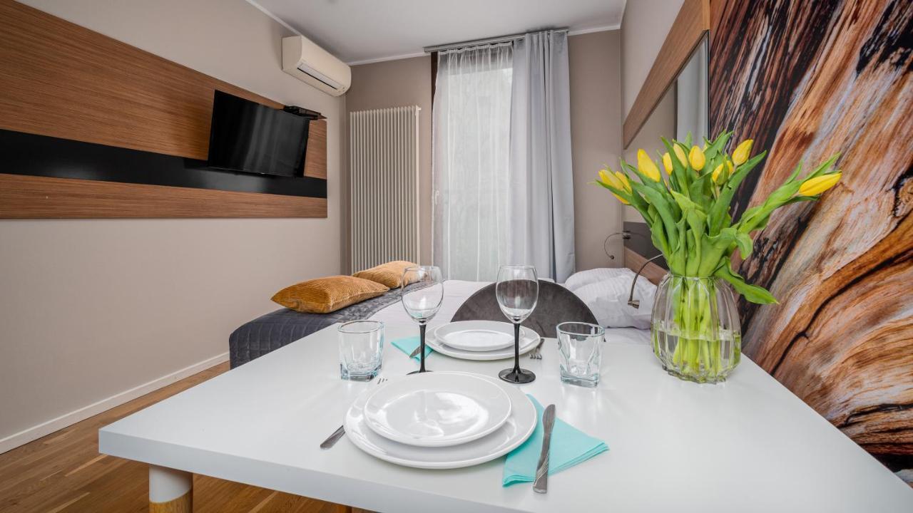 Apartamenty Sun & Snow 19 Dzielnica With Free Parking 华沙 外观 照片