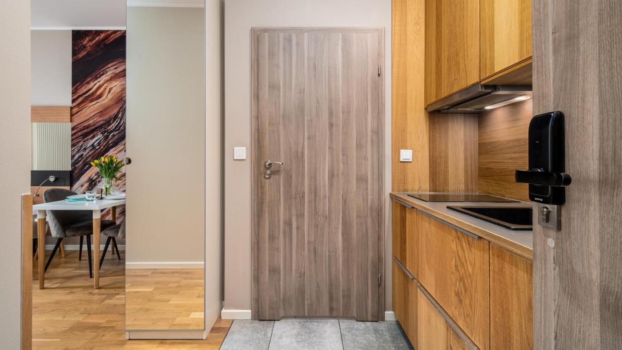 Apartamenty Sun & Snow 19 Dzielnica With Free Parking 华沙 外观 照片