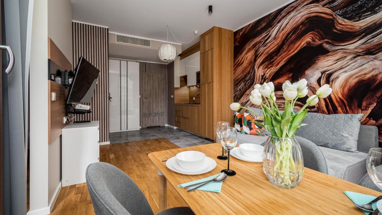 Apartamenty Sun & Snow 19 Dzielnica With Free Parking 华沙 外观 照片