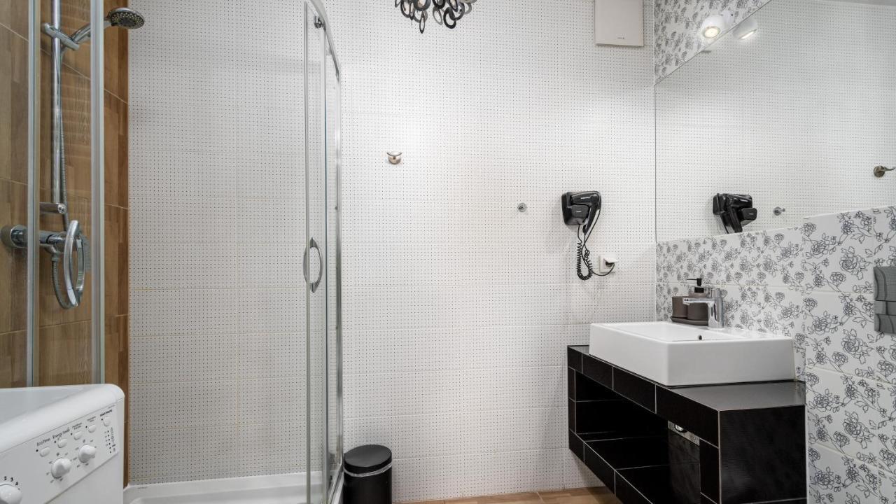 Apartamenty Sun & Snow 19 Dzielnica With Free Parking 华沙 外观 照片