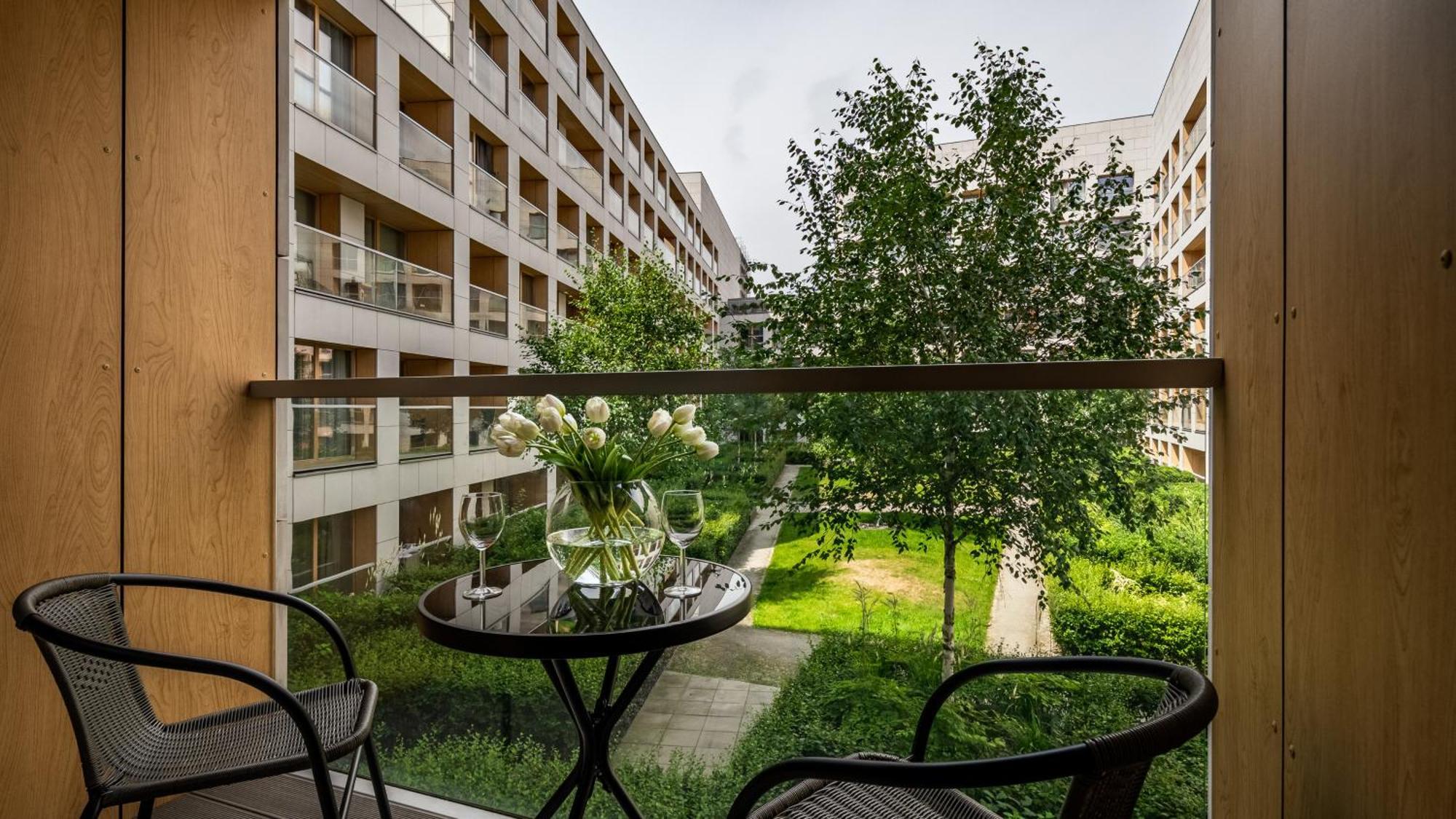 Apartamenty Sun & Snow 19 Dzielnica With Free Parking 华沙 外观 照片